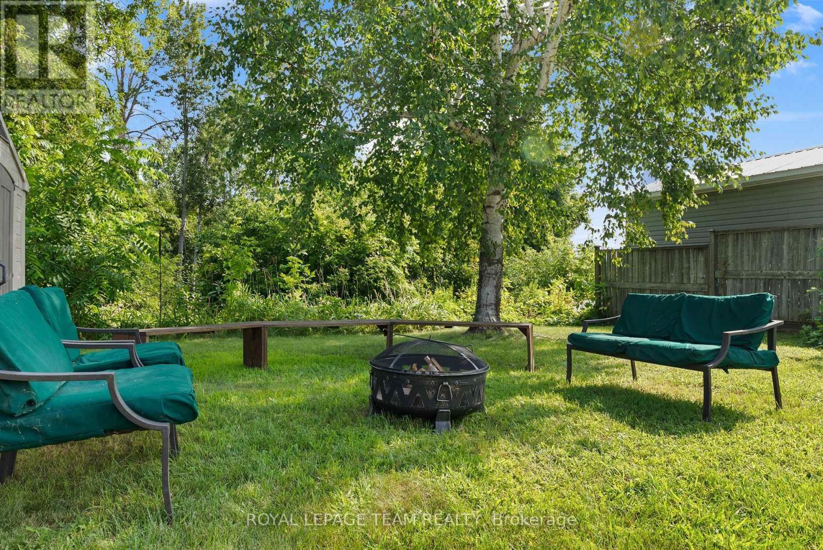 












58 SEVENTH AVENUE

,
Arnprior,




Ontario
K7S3S2


