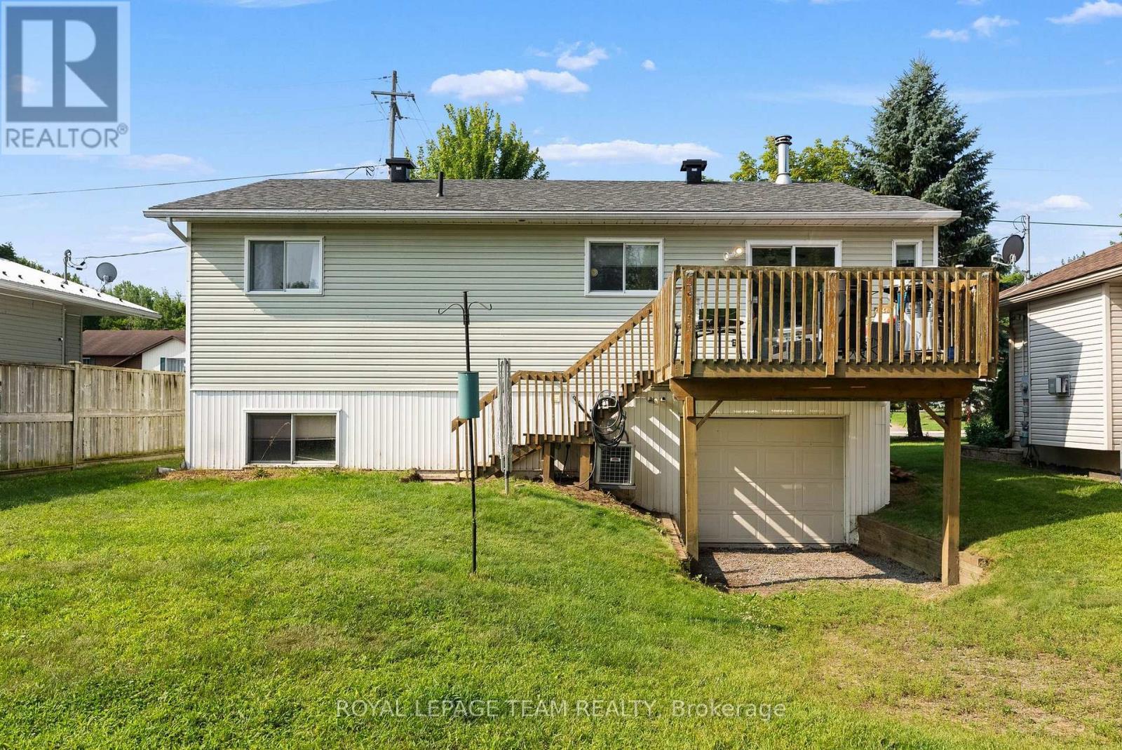 












58 SEVENTH AVENUE

,
Arnprior,




Ontario
K7S3S2

