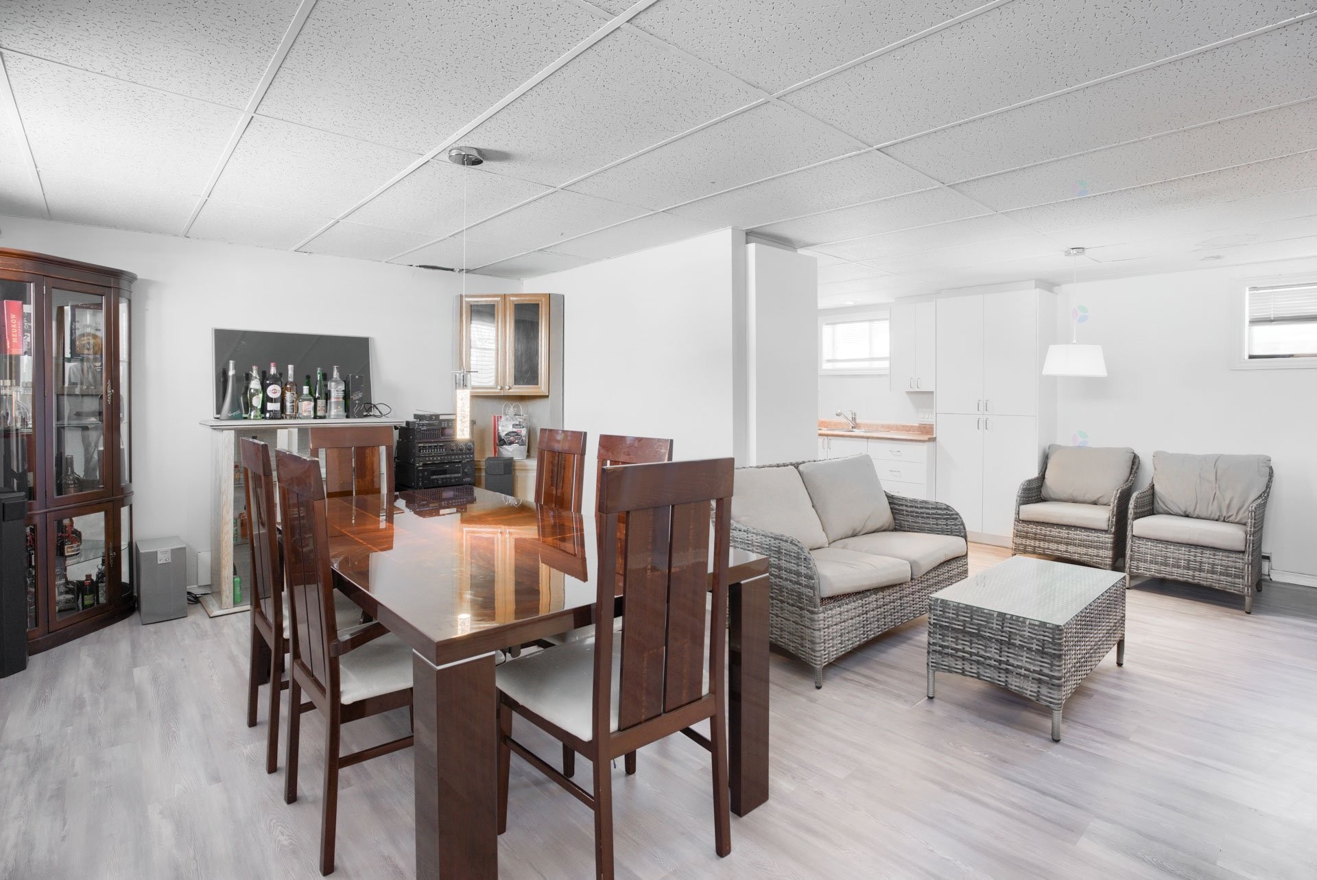 









101

 - 101A


Rue Émery-Bélisle

,
Papineauville,




QC
J0V1R0

