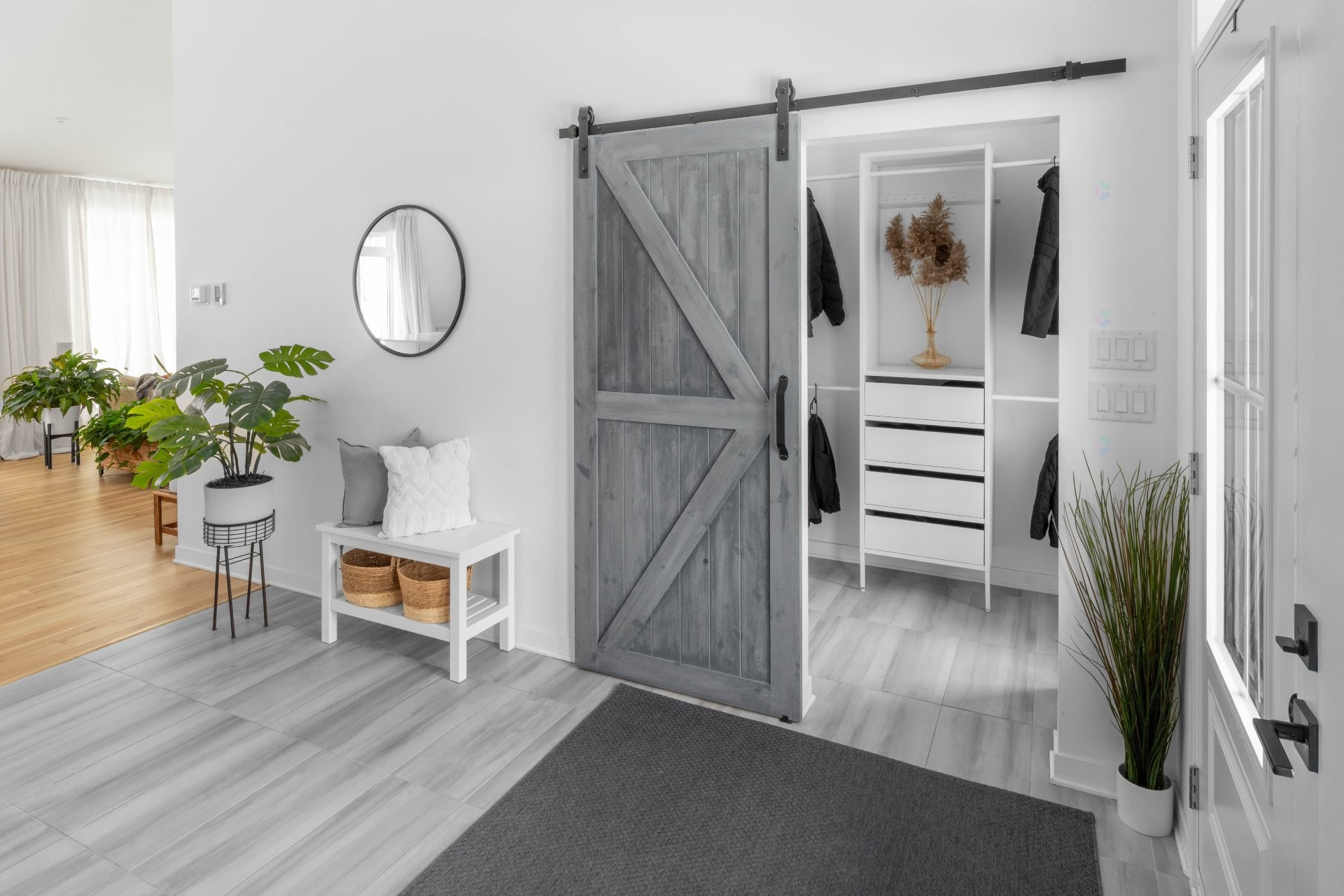 









9


Rue du Versant

,
Saint-André-d'Argenteuil,




QC
J0V1X0

