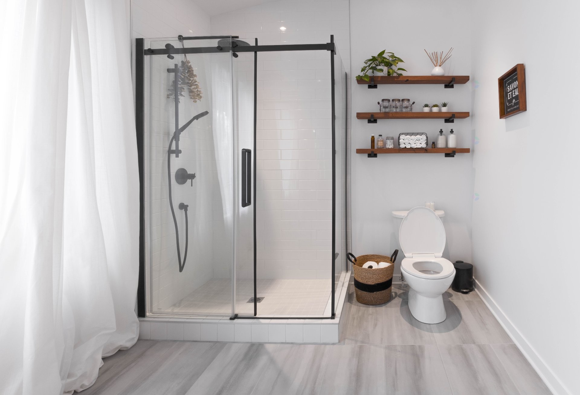 









9


Rue du Versant

,
Saint-André-d'Argenteuil,




QC
J0V1X0

