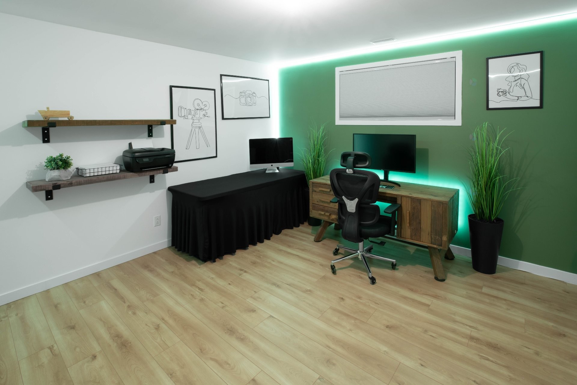 









9


Rue du Versant

,
Saint-André-d'Argenteuil,




QC
J0V1X0

