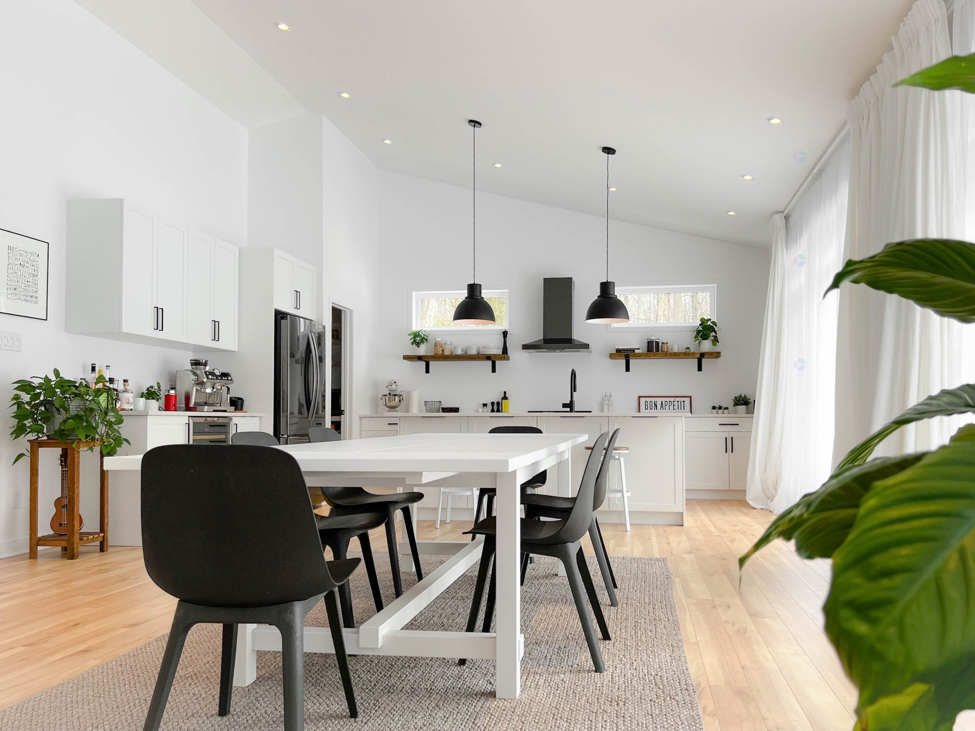 









9


Rue du Versant

,
Saint-André-d'Argenteuil,




QC
J0V1X0

