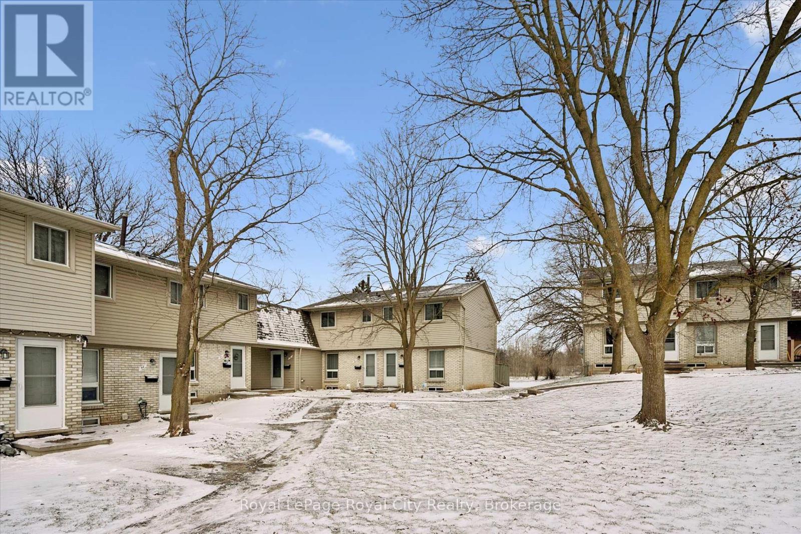 












90 - 700 PAISLEY ROAD

,
Guelph (Willow West/Sugarbush/West Acres),




Ontario
N1K1A3

