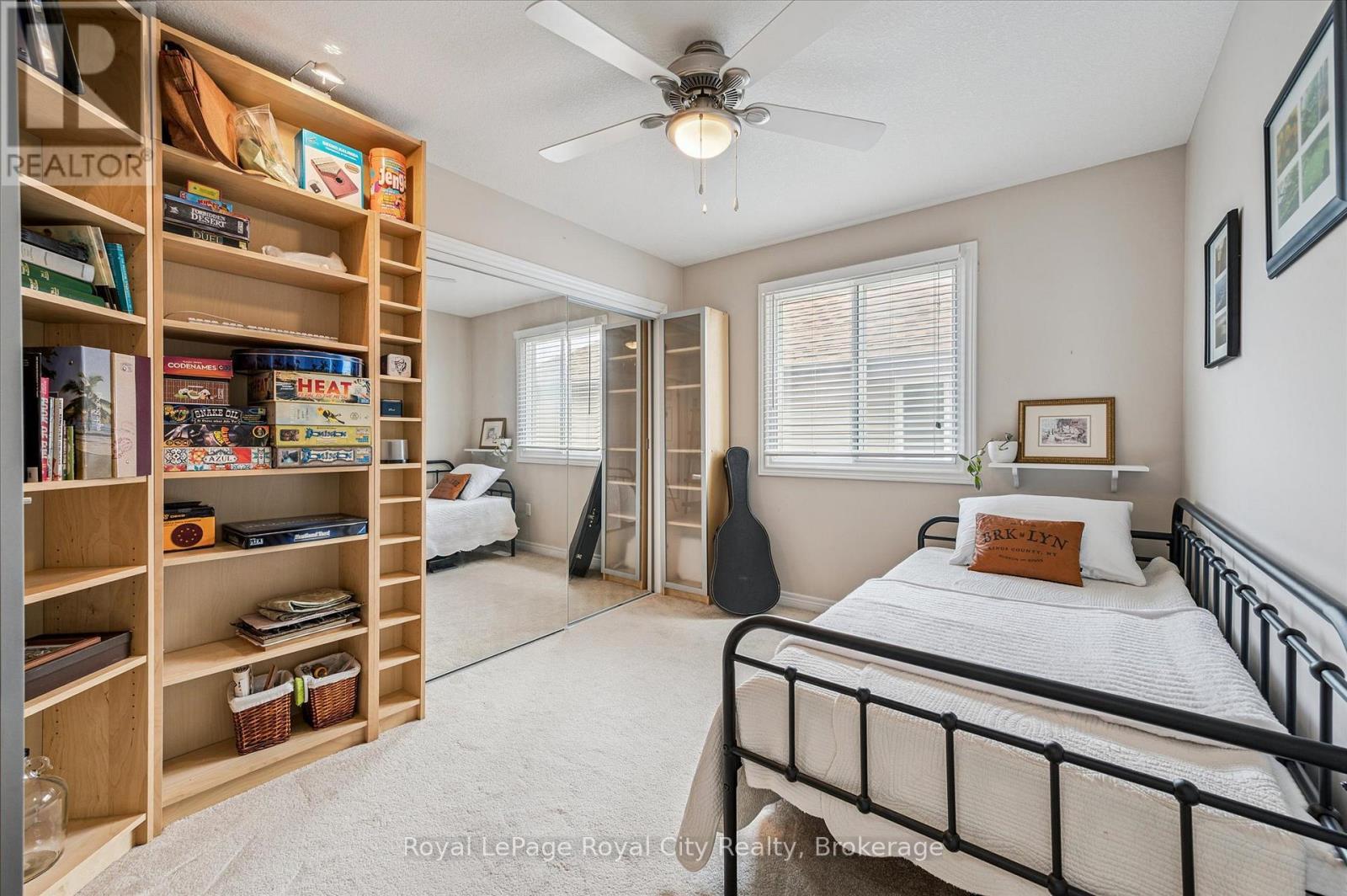 












87 LAW DRIVE

,
Guelph (Grange Road),




Ontario
N1E7J7

