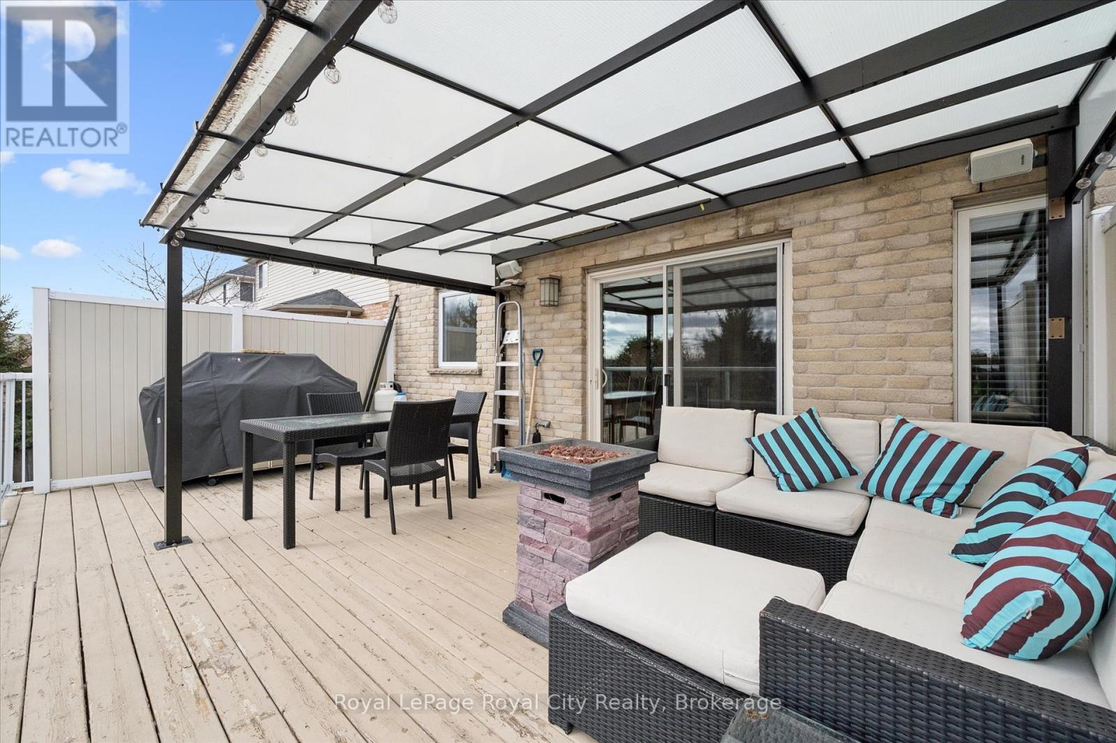 












87 LAW DRIVE

,
Guelph (Grange Road),




Ontario
N1E7J7

