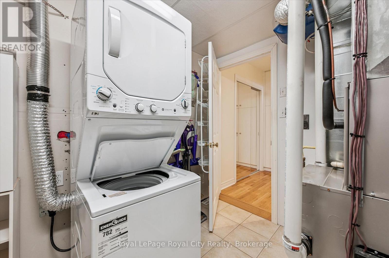 












87 LAW DRIVE

,
Guelph (Grange Road),




Ontario
N1E7J7

