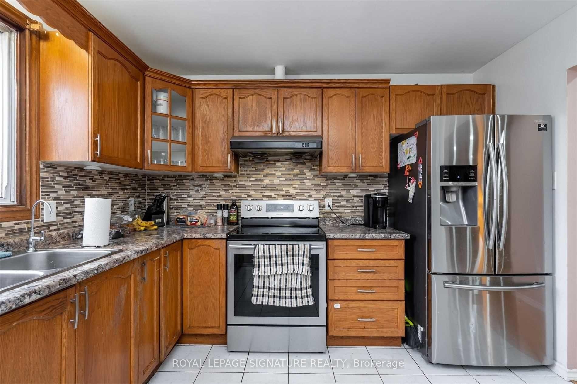









52


Buchanan

Crescent, Upper,
Brantford,




ON
N3P 2A6

