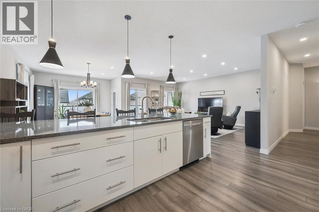 












211 WATER Street

,
St. Jacobs,




Ontario
N0B2N0

