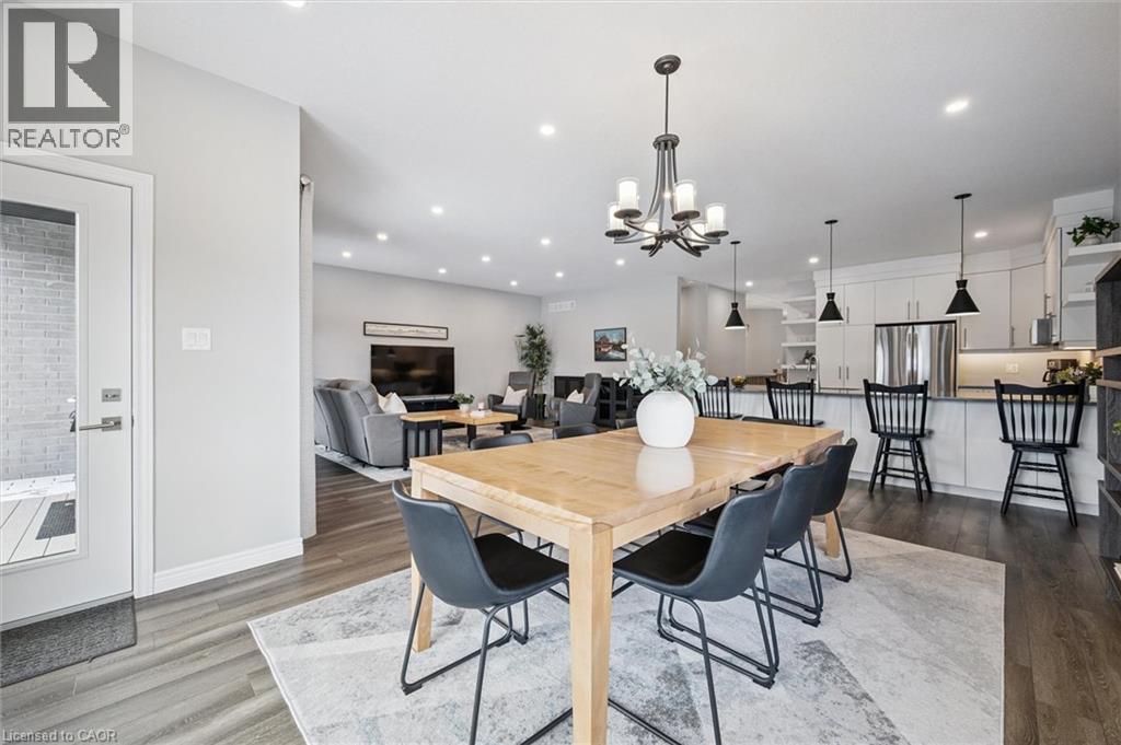 












211 WATER Street

,
St. Jacobs,




Ontario
N0B2N0

