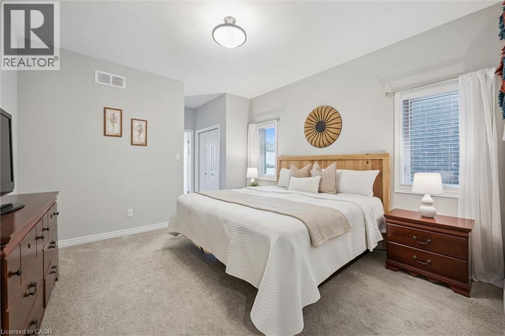 












211 WATER Street

,
St. Jacobs,




Ontario
N0B2N0

