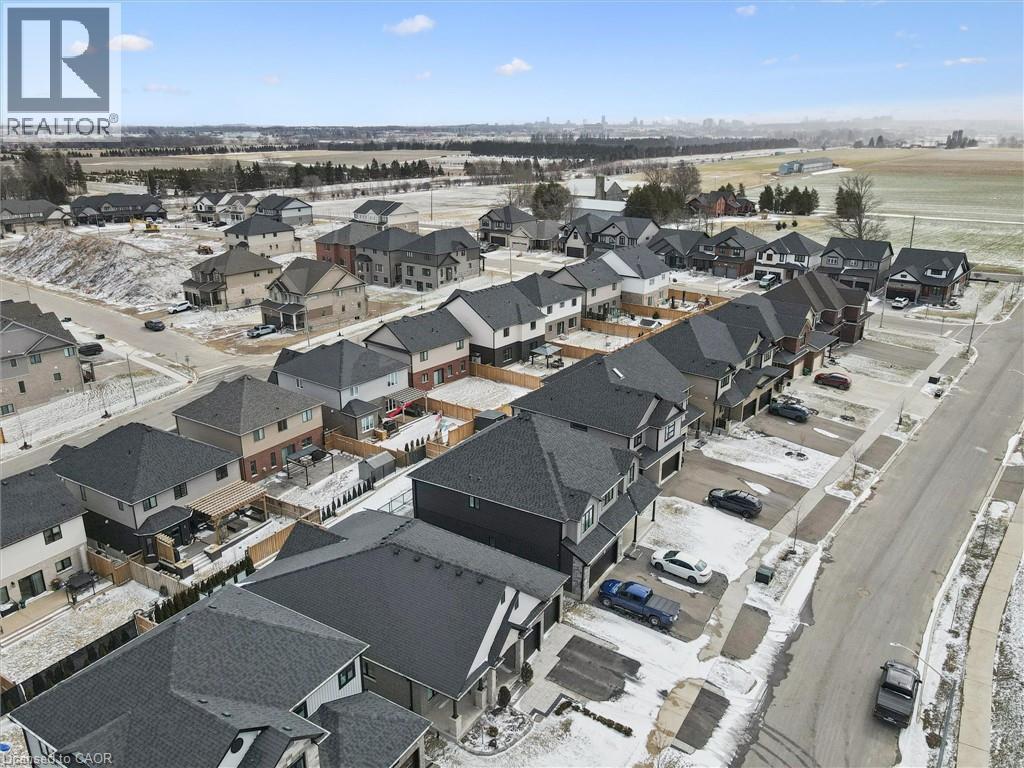 












211 WATER Street

,
St. Jacobs,




Ontario
N0B2N0

