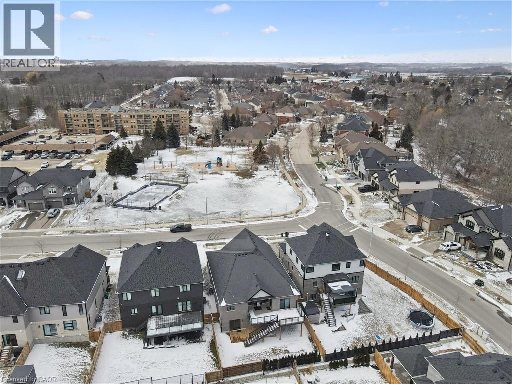 












211 WATER Street

,
St. Jacobs,




Ontario
N0B2N0

