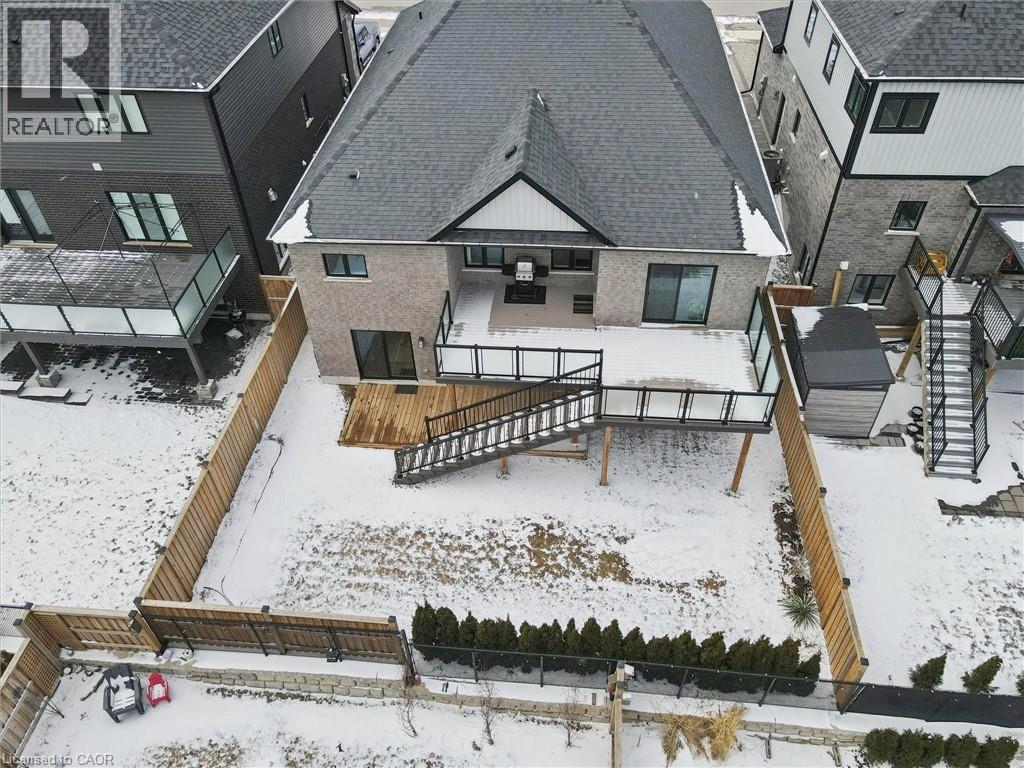 












211 WATER Street

,
St. Jacobs,




Ontario
N0B2N0

