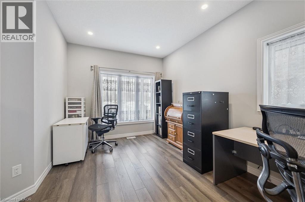 












211 WATER Street

,
St. Jacobs,




Ontario
N0B2N0

