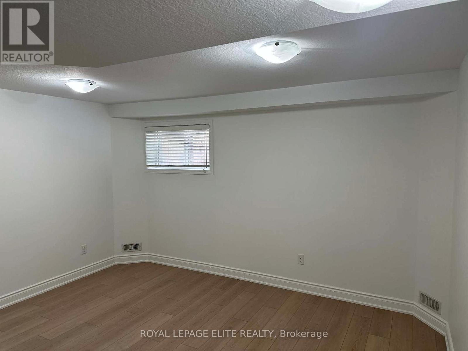 












48 - 350 DUNDAS STREET S

,
Cambridge,




Ontario
N1R5S2

