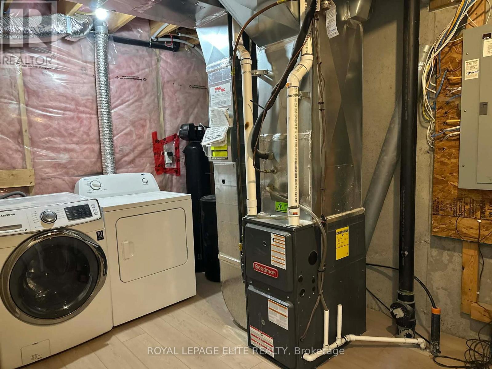 












48 - 350 DUNDAS STREET S

,
Cambridge,




Ontario
N1R5S2

