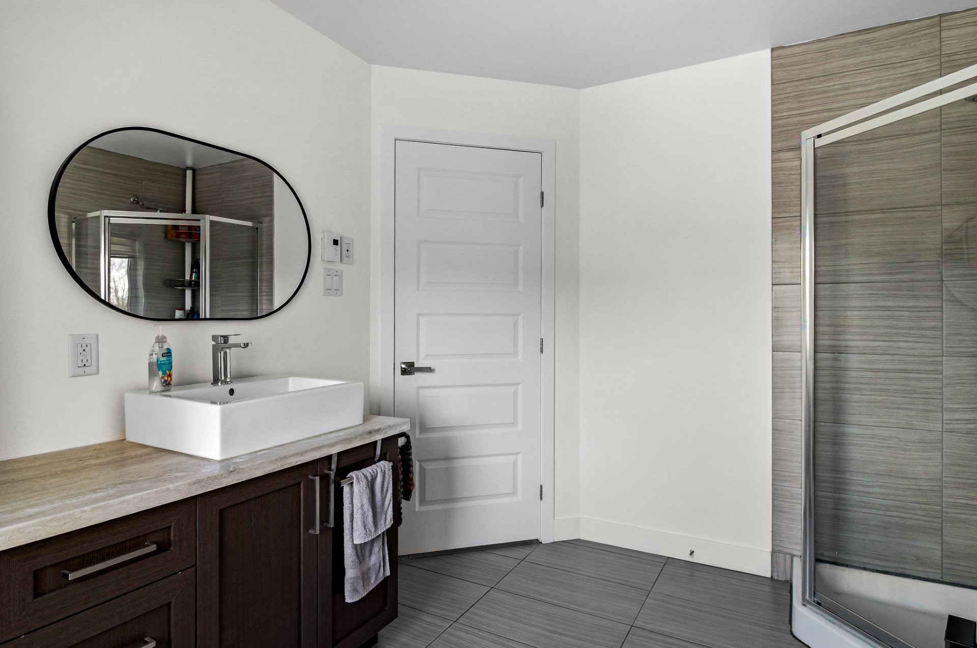 









772


Rue de la Volière

, 5,
Granby,




QC
J2J0J3


