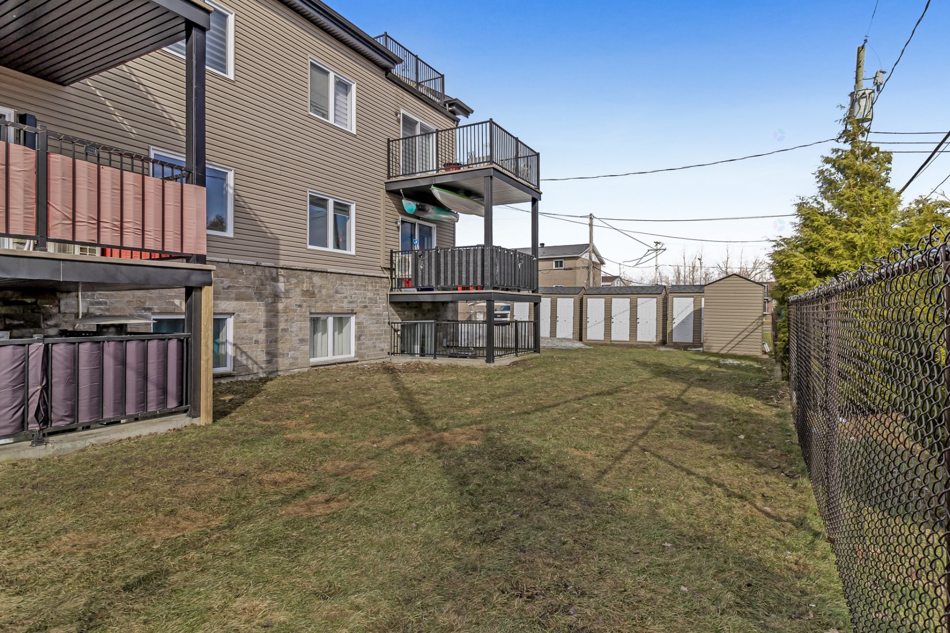 









772


Rue de la Volière

, 5,
Granby,




QC
J2J0J3

