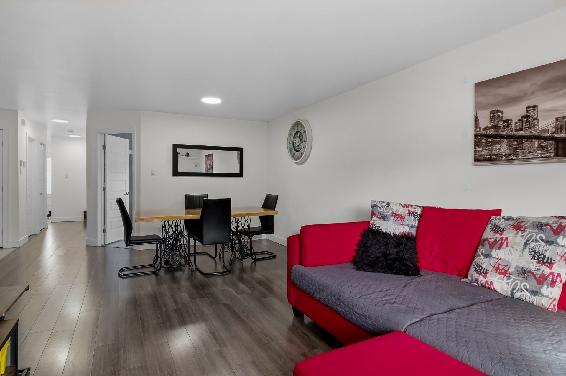 









772


Rue de la Volière

, 5,
Granby,




QC
J2J0J3


