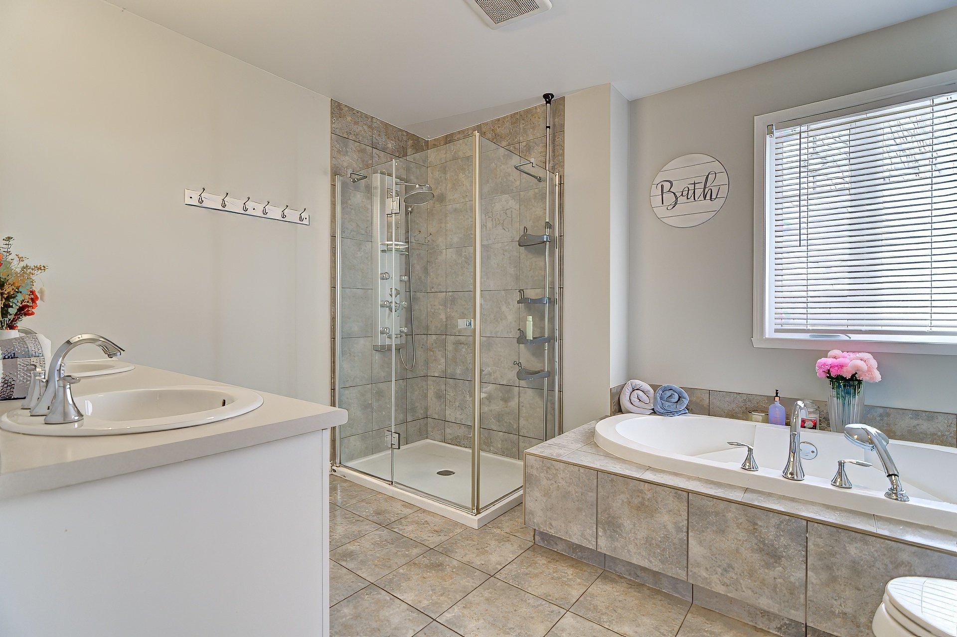 









8


Rue de la Seine

,
Candiac,




QC
J5R6Y1

