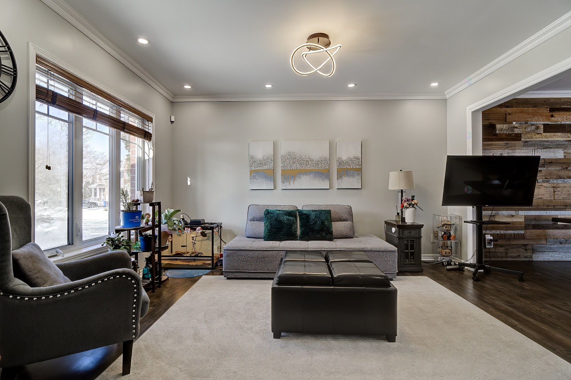 









8


Rue de la Seine

,
Candiac,




QC
J5R6Y1

