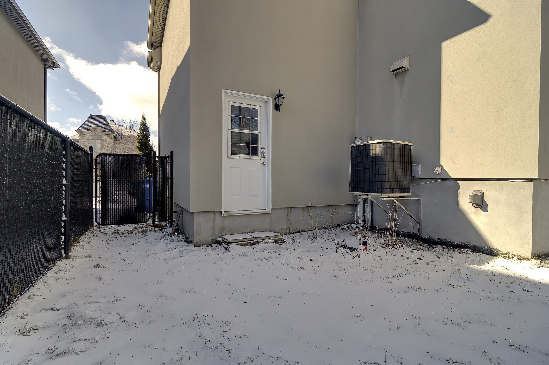 









8


Rue de la Seine

,
Candiac,




QC
J5R6Y1

