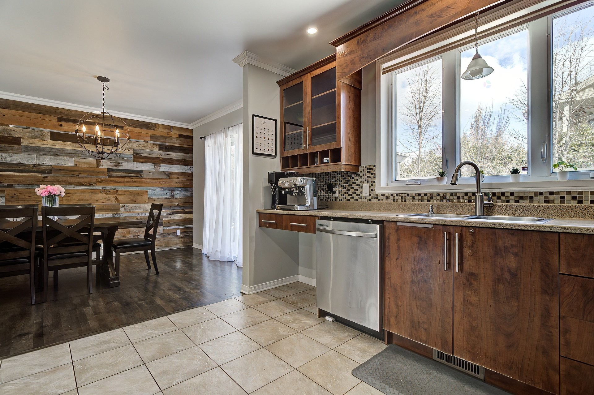 









8


Rue de la Seine

,
Candiac,




QC
J5R6Y1

