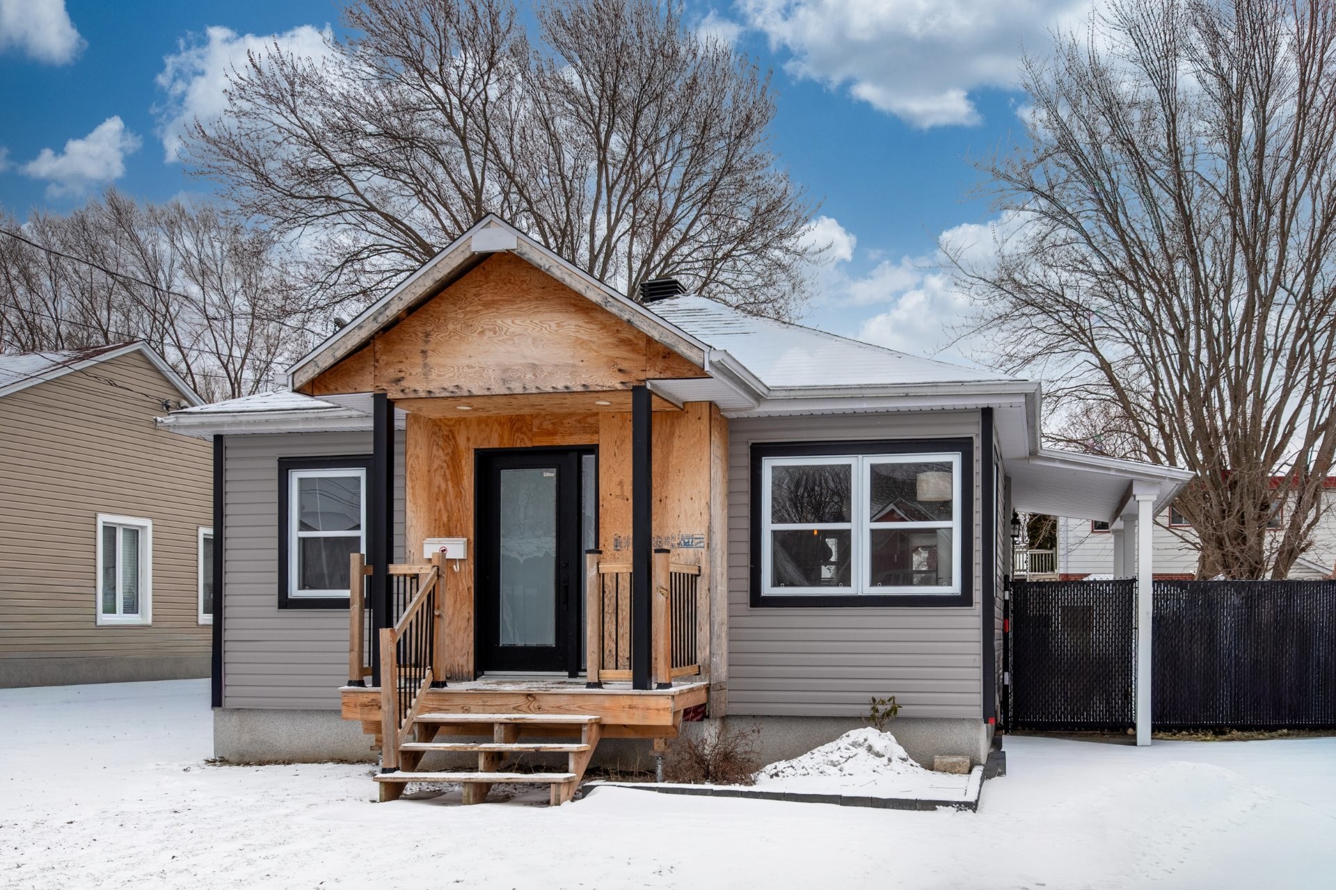 









184


Rue Fortin

,
Saint-Jean-sur-Richelieu,




QC
J3B3M2

