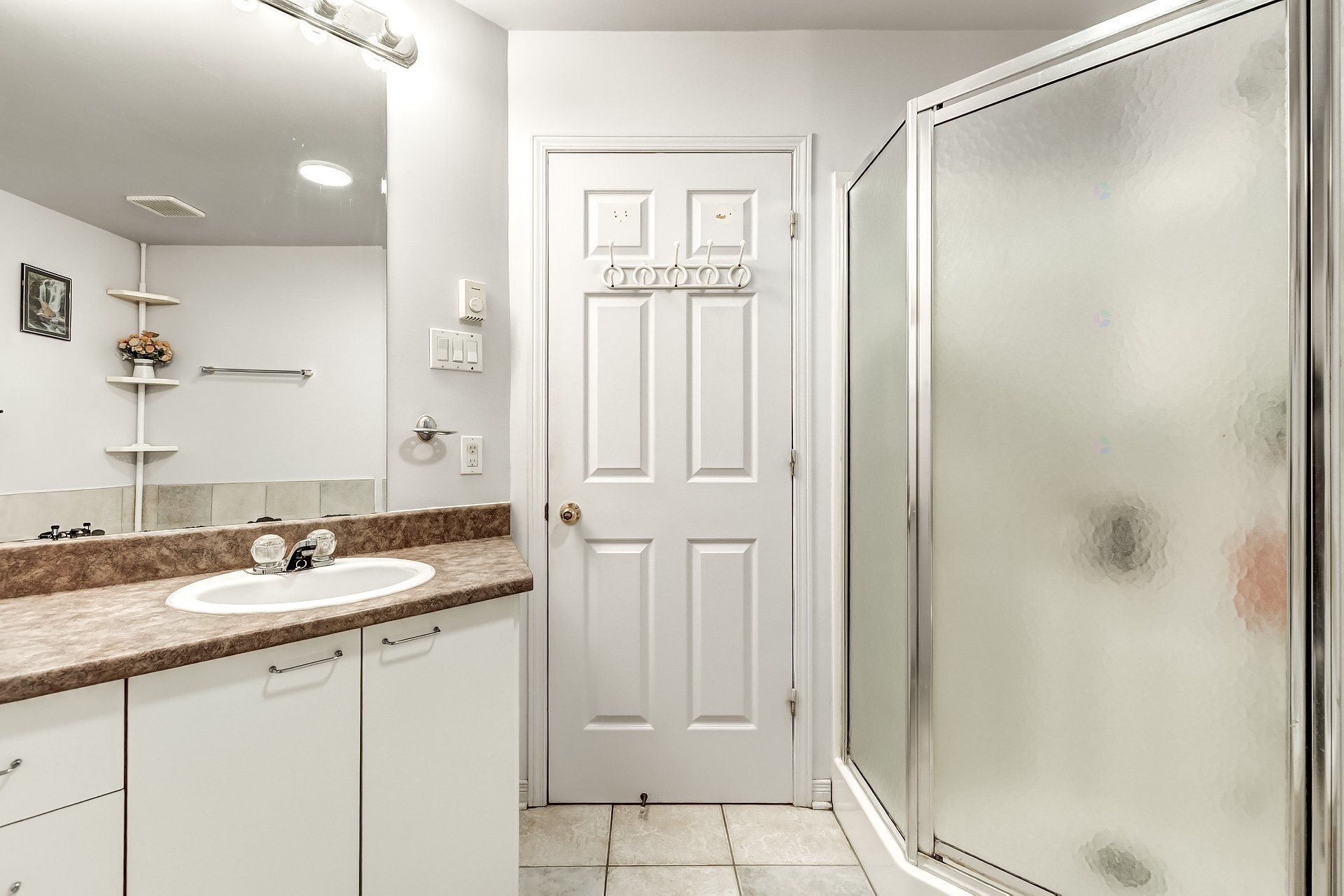 









3756Z


Ch. de la Côte-de-Liesse

,
Mont-Royal,




QC
H4N2P5

