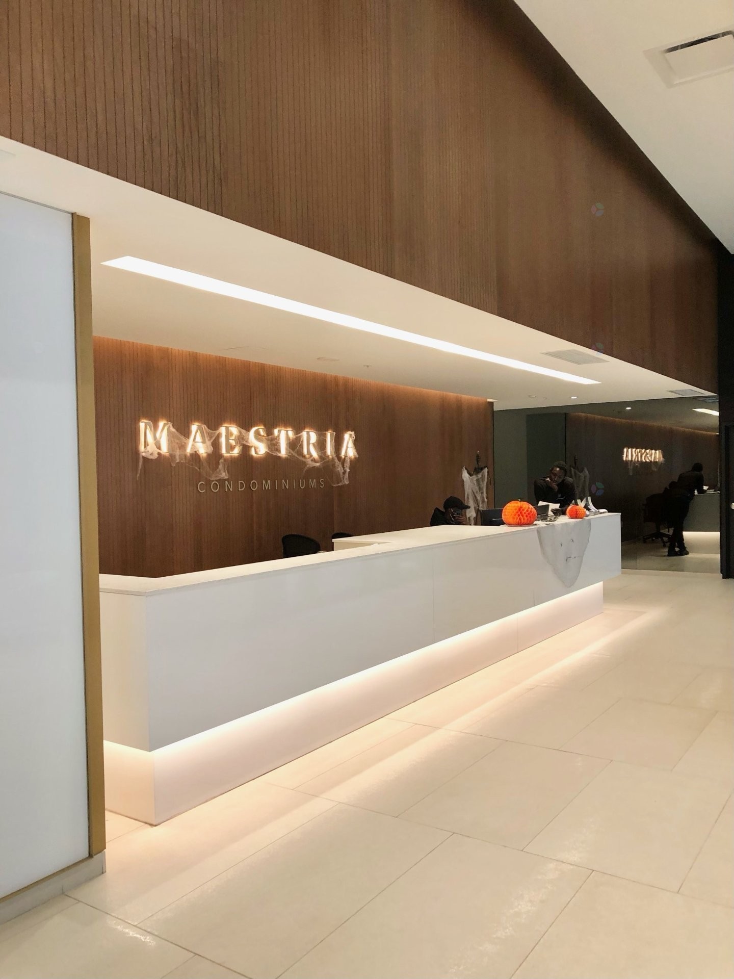 









1210


Rue Jeanne-Mance

, 3108,
Montréal (Ville-Marie),




QC
H2X1M1

