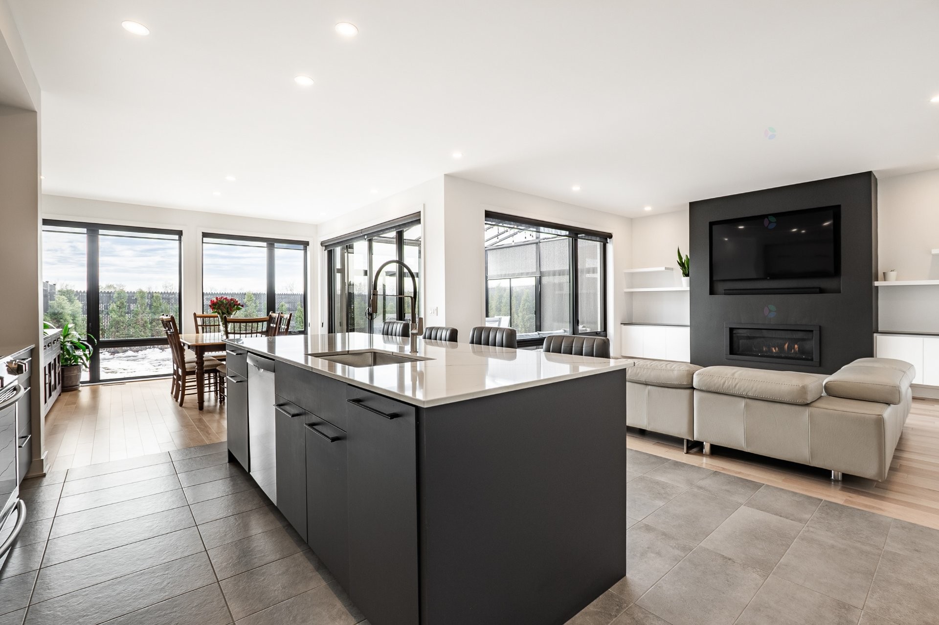 









59


Rue de l'Aigle

,
Carignan,




QC
J3L7J5

