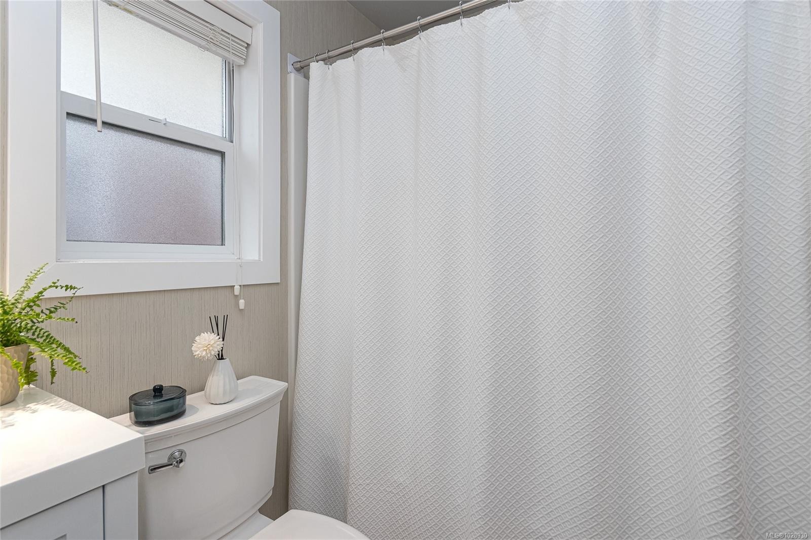 









1004


Guenter

Pl,
Langford,




BC
V9C 0G8

