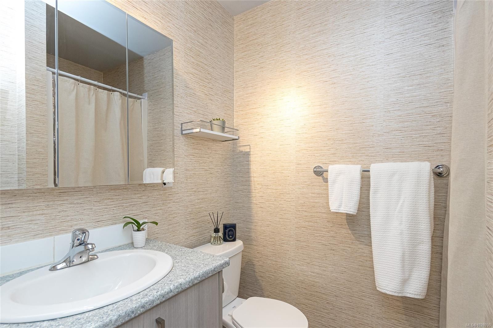 









1004


Guenter

Pl,
Langford,




BC
V9C 0G8

