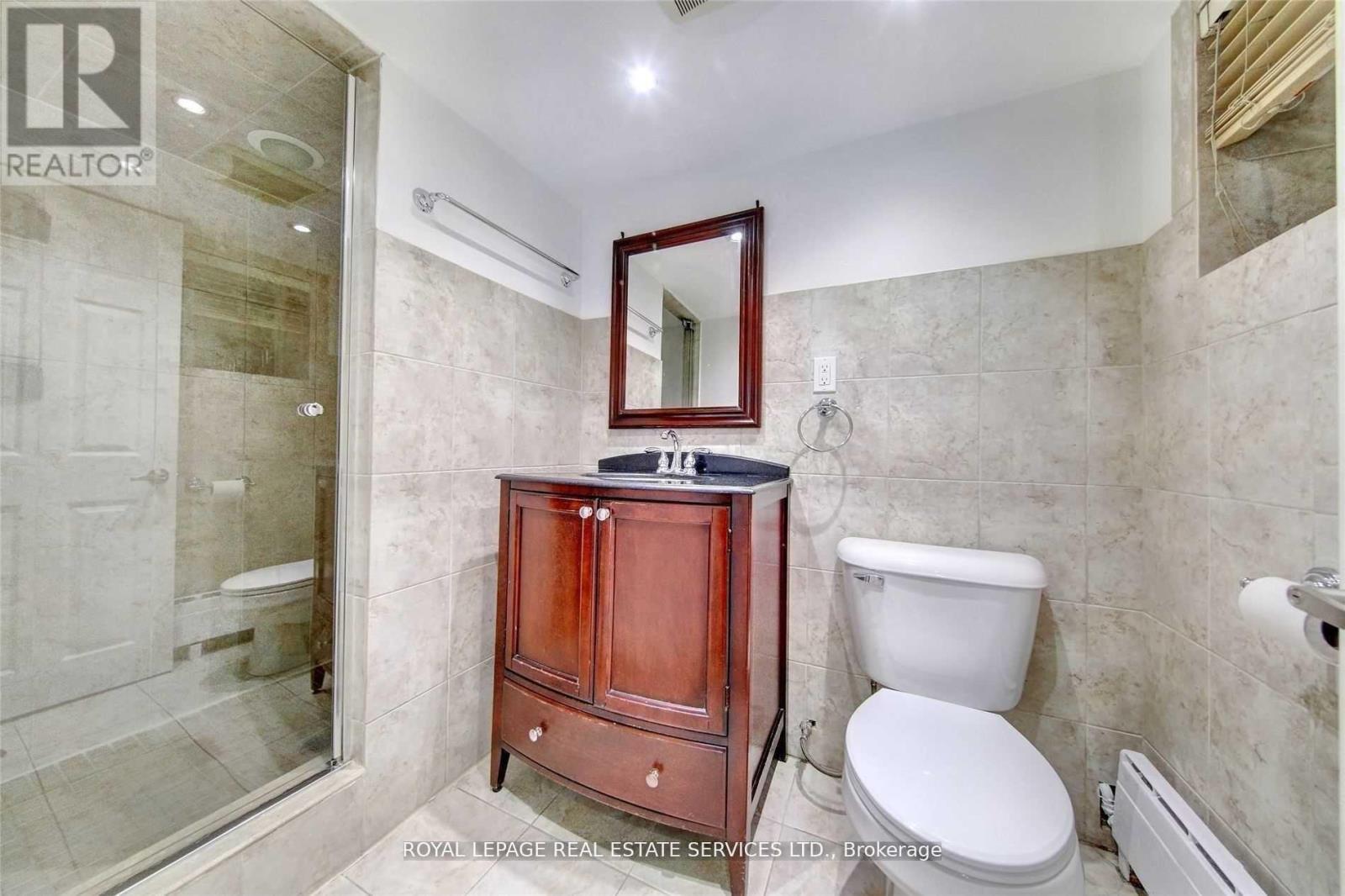 












LOWER - 87 DAWES ROAD

,
Toronto,




Ontario
M4C5B2

