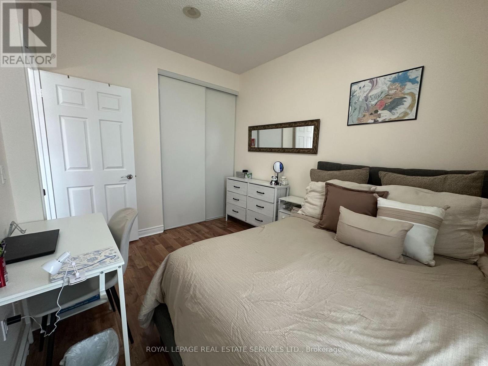 












917 - 339 RATHBURN ROAD W

,
Mississauga,




Ontario
L5B0K6

