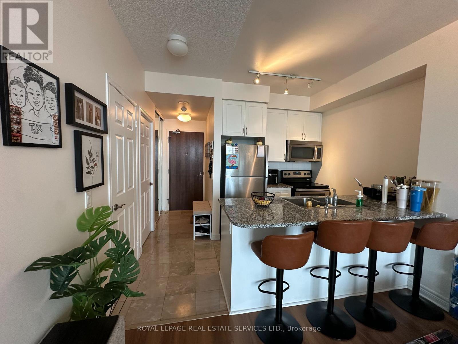 












917 - 339 RATHBURN ROAD W

,
Mississauga,




Ontario
L5B0K6

