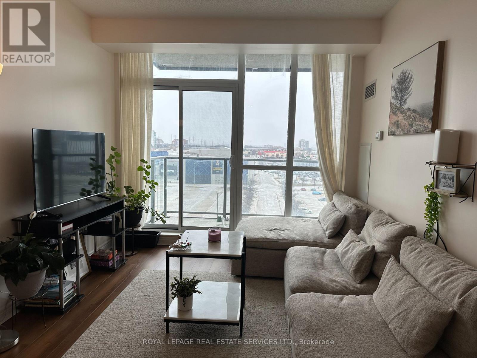 












917 - 339 RATHBURN ROAD W

,
Mississauga,




Ontario
L5B0K6

