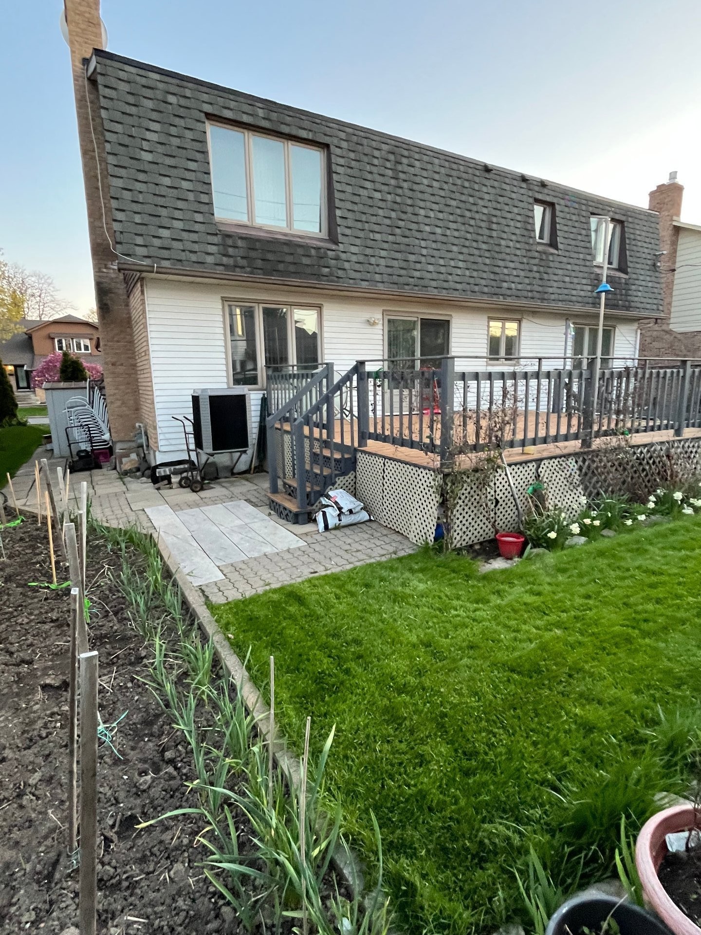 









1620


Crois. Rousseau

,
Brossard,




QC
J4X1S7

