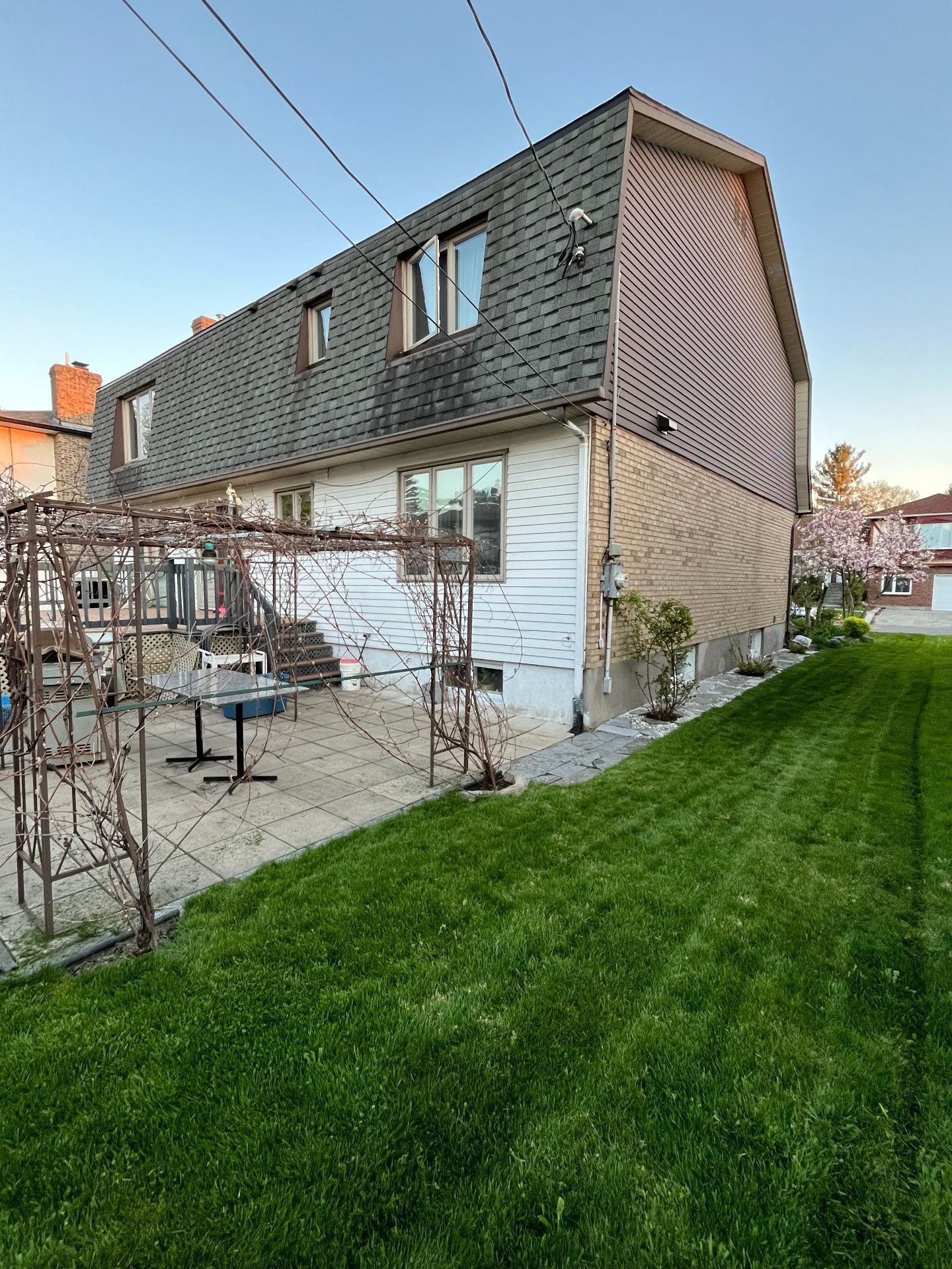 









1620


Crois. Rousseau

,
Brossard,




QC
J4X1S7


