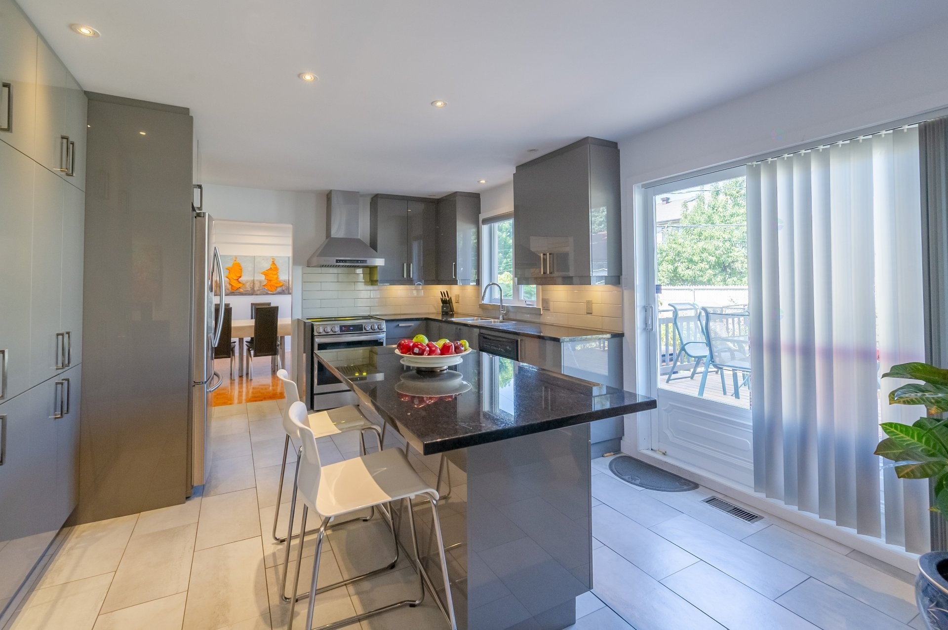 









1620


Crois. Rousseau

,
Brossard,




QC
J4X1S7

