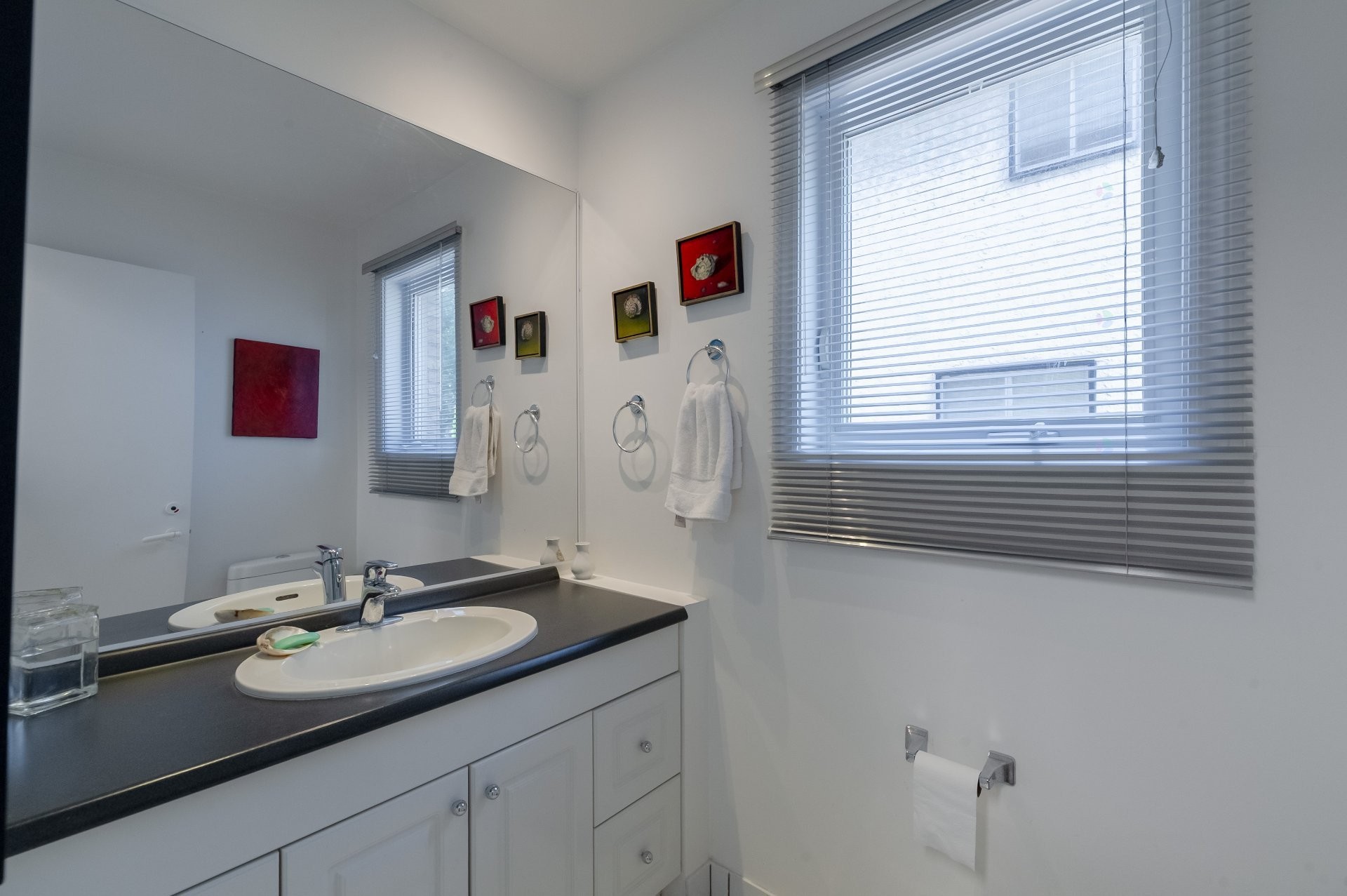 









1620


Crois. Rousseau

,
Brossard,




QC
J4X1S7

