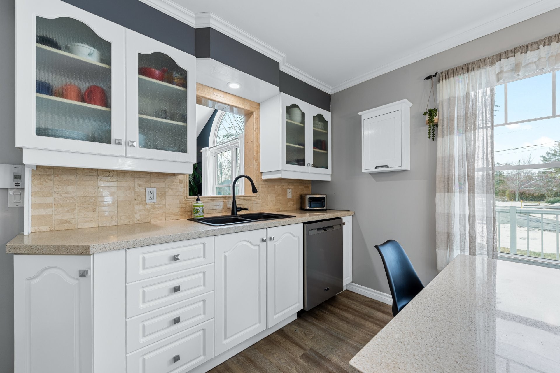 









1536


Rue Lemieux

,
Saint-Jean-sur-Richelieu,




QC
J2W2B9

