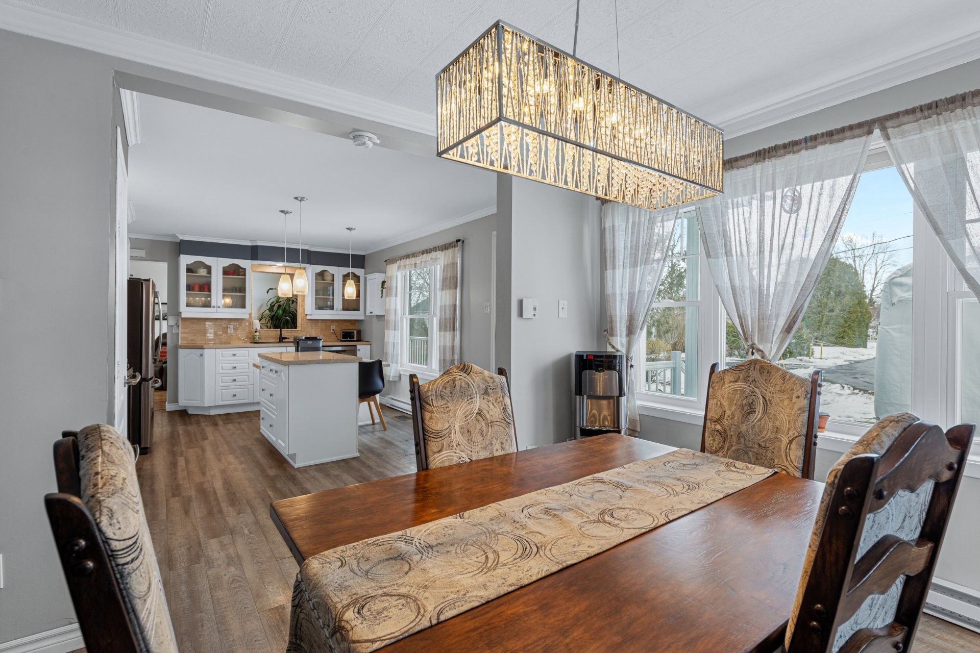 









1536


Rue Lemieux

,
Saint-Jean-sur-Richelieu,




QC
J2W2B9

