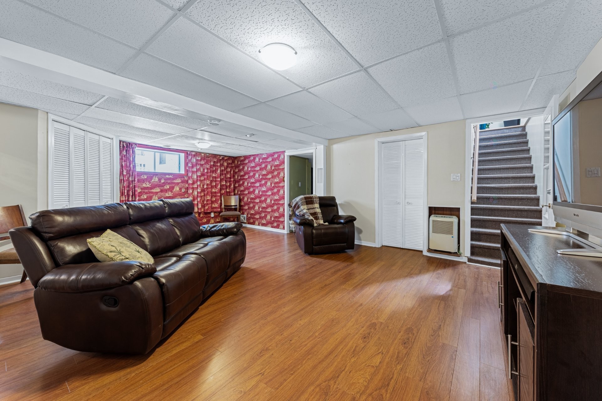 









1536


Rue Lemieux

,
Saint-Jean-sur-Richelieu,




QC
J2W2B9

