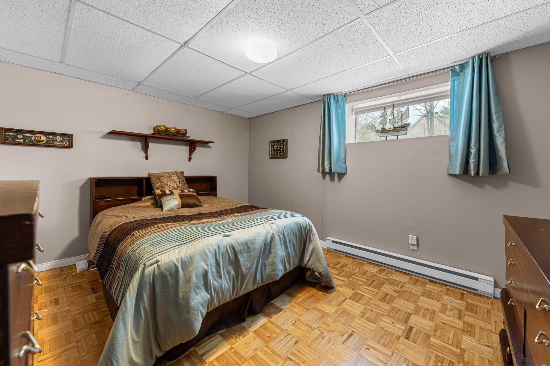 









1536


Rue Lemieux

,
Saint-Jean-sur-Richelieu,




QC
J2W2B9

