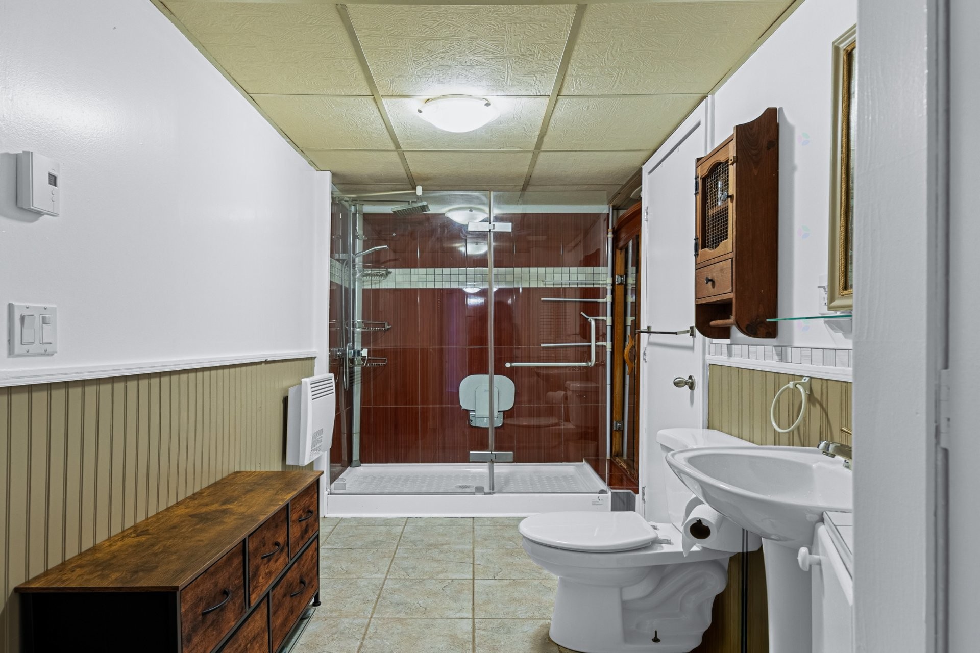 









1536


Rue Lemieux

,
Saint-Jean-sur-Richelieu,




QC
J2W2B9

