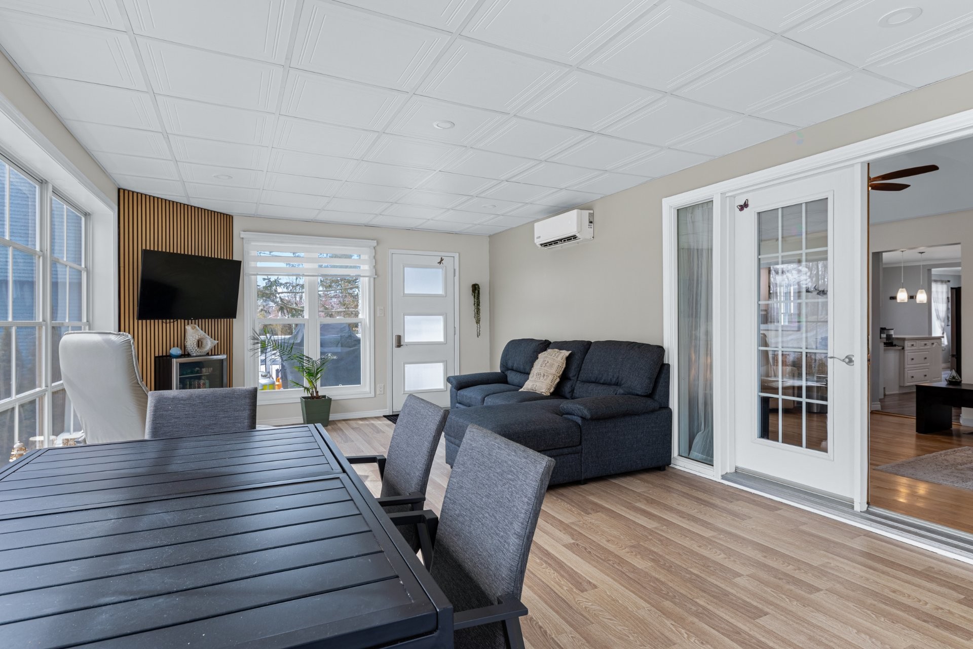 









1536


Rue Lemieux

,
Saint-Jean-sur-Richelieu,




QC
J2W2B9

