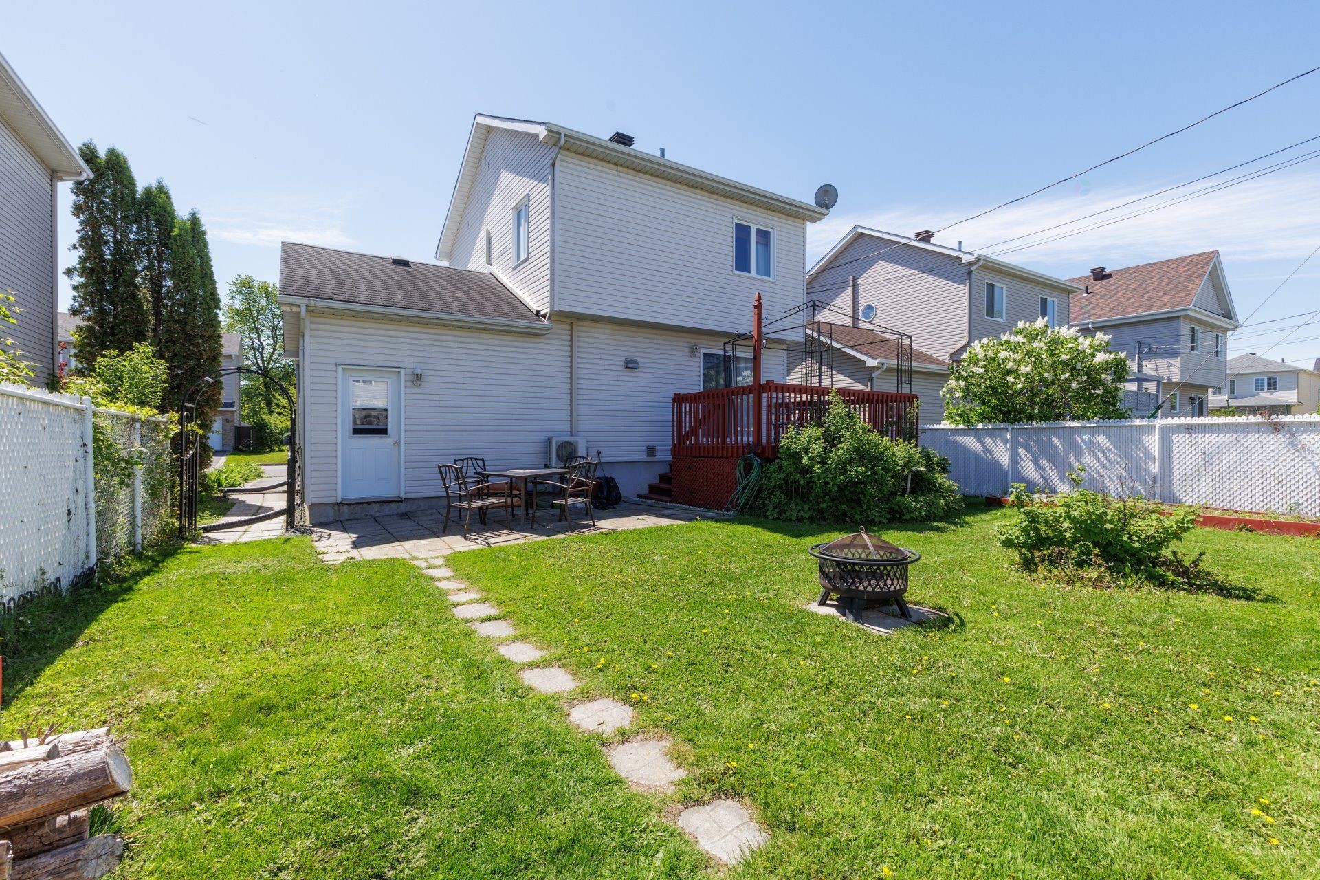 









157


Rue des Merisiers

,
Vaudreuil-Dorion,




QC
J7V9S9

