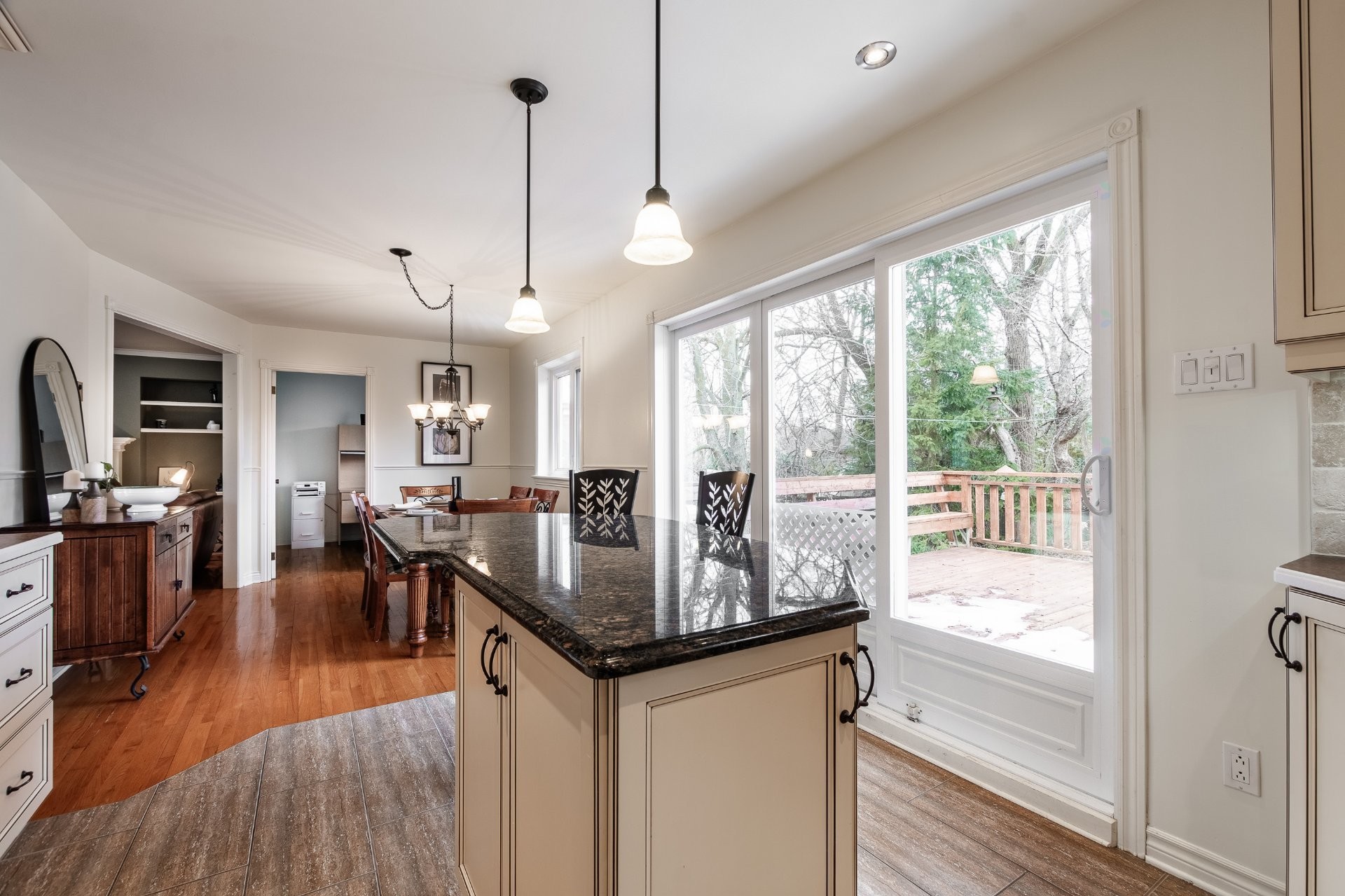 









161


Rue Townshend

,
Saint-Bruno-de-Montarville,




QC
J3V1K7


